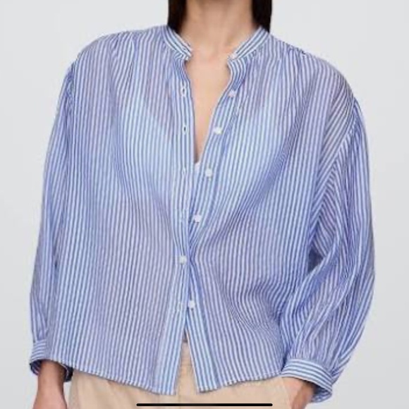 SHEER WHITE BUTTON DOWN - GAP SUMMER 2025 - Picture 2 of 4